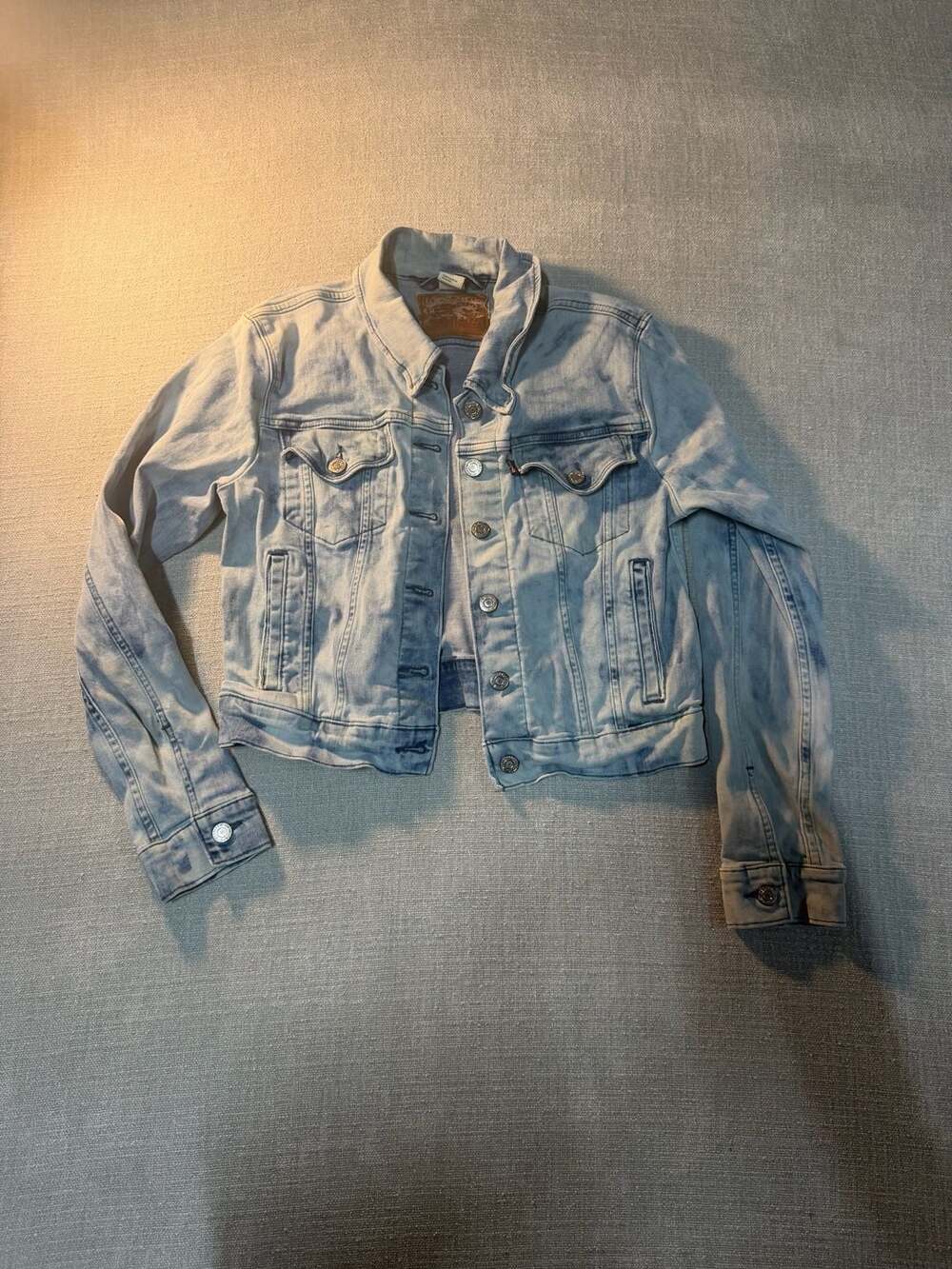 Levi's Women's Original Trucker Denim Jacket in Light Wash